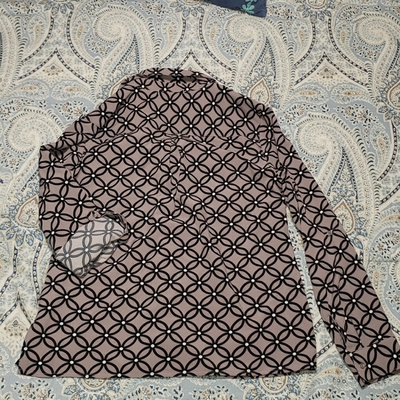 Work Blouse - Picture 3 of 5